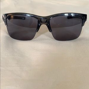 Men’s Oakley sunglasses